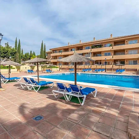 2 Bedroom Gorgeous In Marbella-elviria Apartment